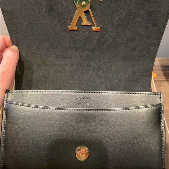 Louis Vuitton Louise Chain GM - Picture 13 of 15